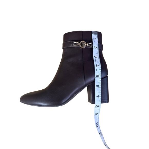 Woman's Boots Tommy Hilfiger Hatly Bootie w/ Block Heel, Size 7 M Dark Brown - Picture 13 of 13